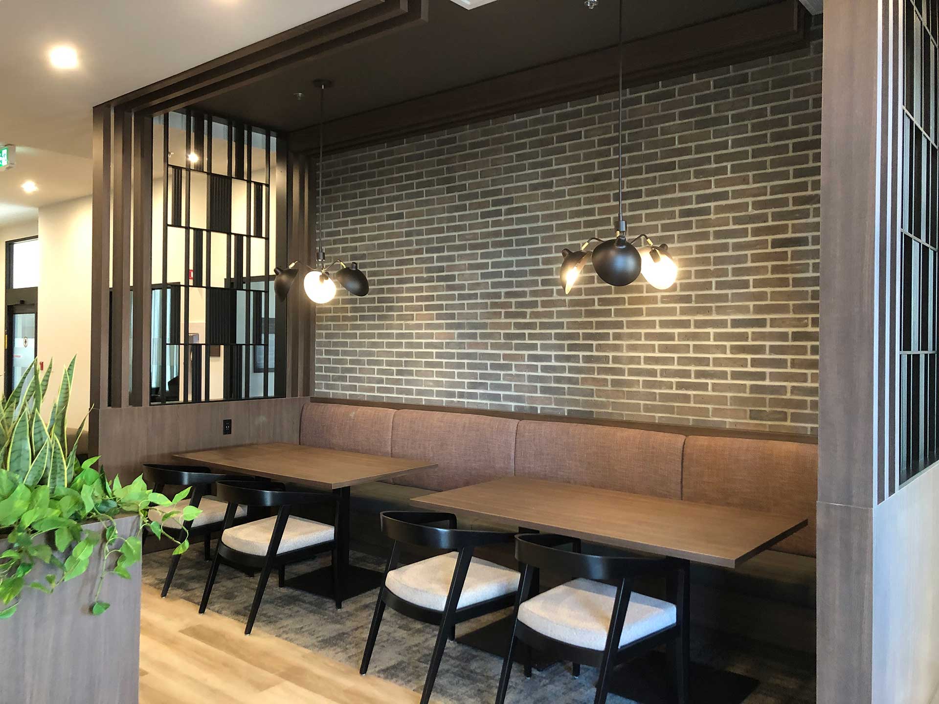Revêtements muraux briquettes Vieux-Québec | Lanctôt Couvre-Sol Design