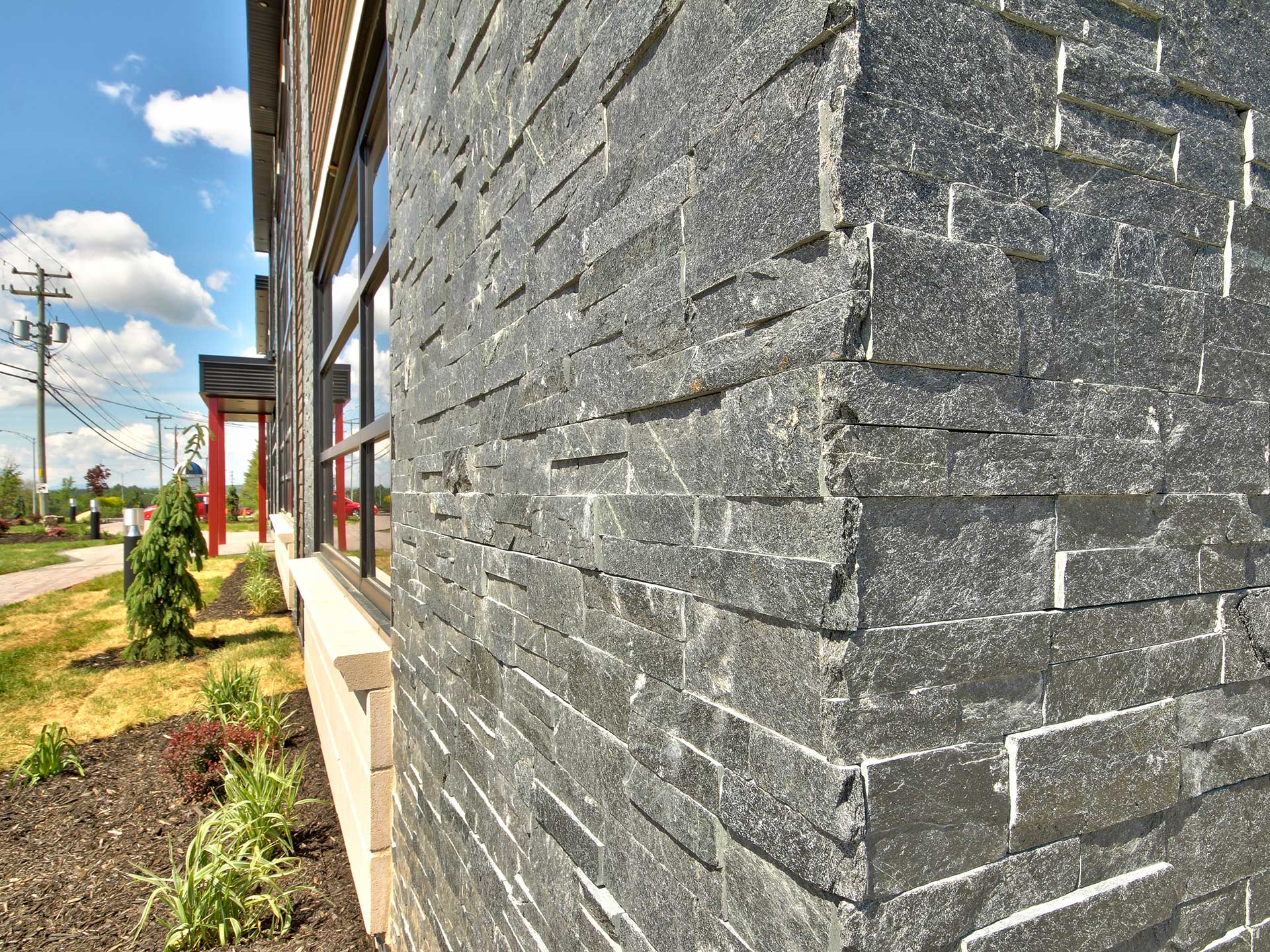 Natural stones Black Quartzite-Wall cladding|Lanctôt Couvre-Sol Design